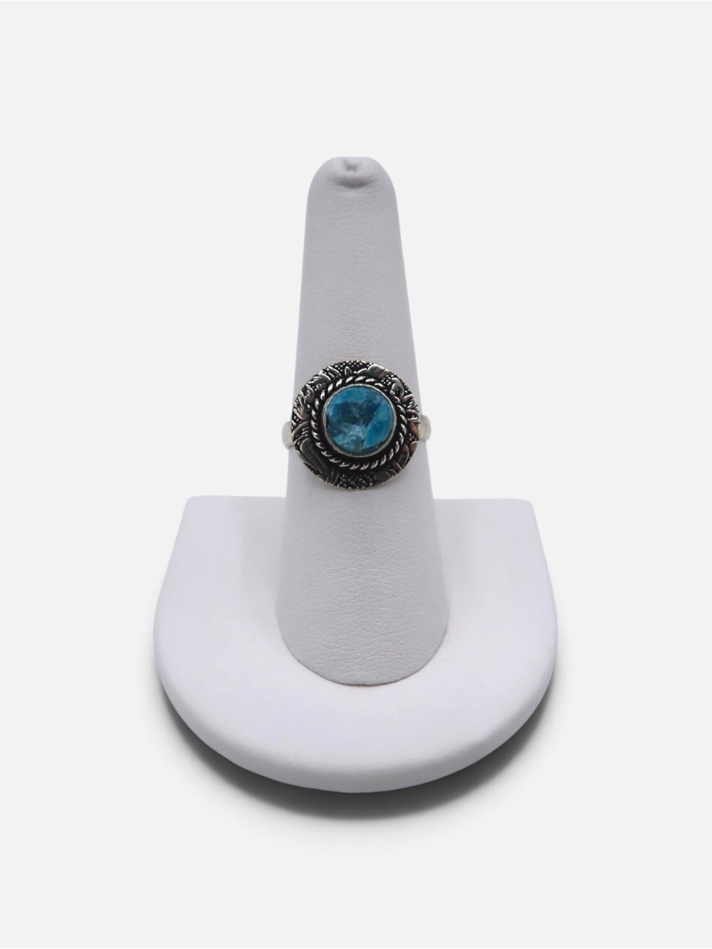 VINTAGE APATITE RING